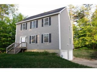 48 Pender Rd, Northwood, NH 03261-3350