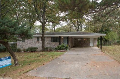 32 Fairfield Dr, North Little Rock, AR 72120-1837