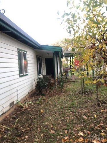 77 Hazel St, Willits, CA 95490-4218