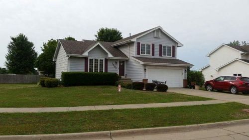 1502 8th St, Lambs Grove, IA 50208-5365
