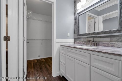 2 Taylor Ct, Lakewood NJ  08701-7317 exterior