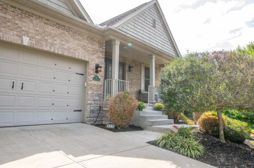 917 Keeneland Green Dr, Hamilton KY  41091-8025 exterior