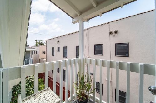 826 Obispo Ave, Long Beach CA  90804-5036 exterior