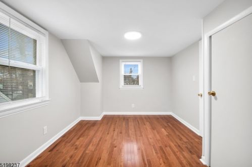 229 Aurore St, Roselle NJ  07203-1713 exterior