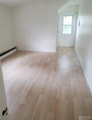199 James Pl, Iselin NJ  08830-1226 exterior