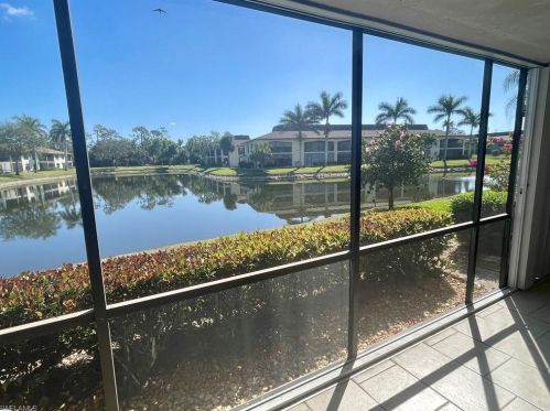 332 Charlemagne Blvd, Naples, FL 34112-7082
