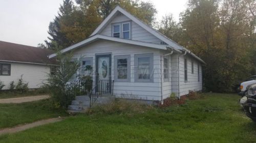 1415 Main Ave, Moorhead, MN 56560-3863