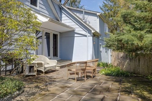 146 Farley Ave, Fanwood, NJ 07023-1005
