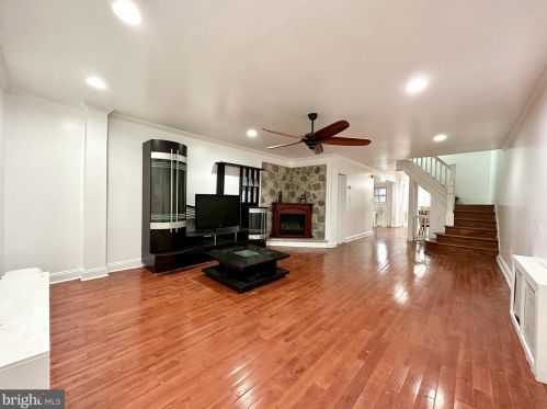 1228 Federal St, Philadelphia, PA 19147-4518