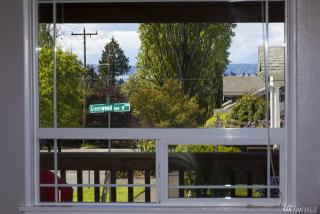 6500 Greenwood Ave, Seattle WA  98103-5224 exterior