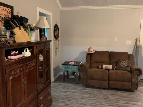 1424 Pr Wind Blvd, Stephenville TX  76401-2141 exterior