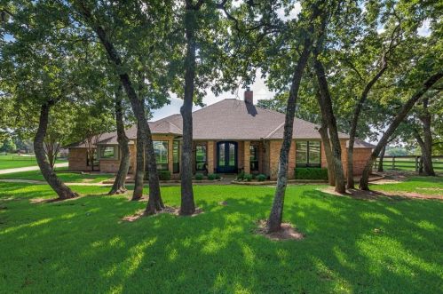 4800 Lusk Ln, Lewisville TX  75028-3129 exterior