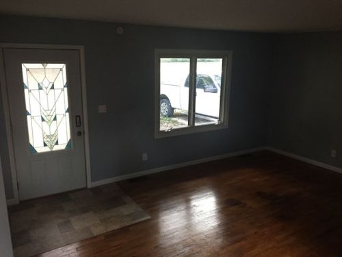 330 Lincoln St, Melvern, KS 66510-9212