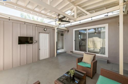 458 Rincon Ave, Livermore CA  94551-6521 exterior