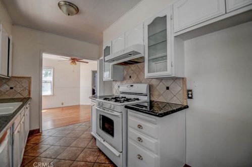 5949 Lewis Ave, Long Beach CA  90805-3528 exterior