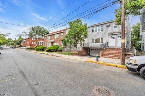 87 Melville Pl, Irvington NJ  07111-3048 exterior