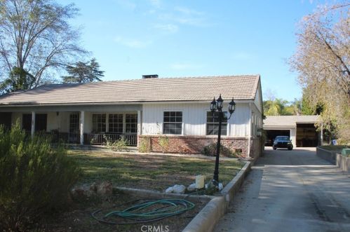 8549 Enramada Ave, Whittier, CA 90605-1143