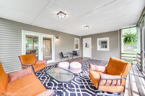 4102 Bloomingdale Ave, Valpo IN  46383-1914 exterior