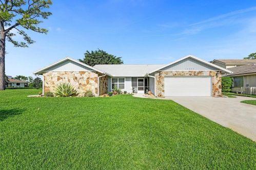 13505 Touchstone Pl, West Palm Beach, FL 33418-6975