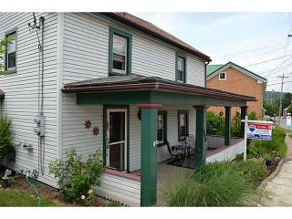 558 Main St, Harmony, PA 16037-7224