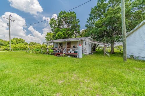 15621 Carlton Lake Rd, Wimauma FL  33598-5401 exterior