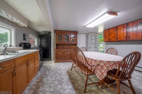 19 John Ringo Rd, East Amwell Township NJ  08551-1024 exterior