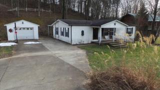 74 Bluebird Ln, Charleston, WV 25312-9491