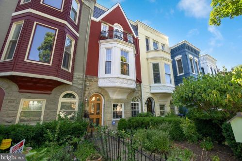251 12th St, Washington, DC 20003-1401