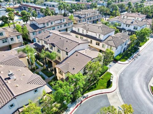 20 Travis Rd, Buena Park CA  90621-8426 exterior