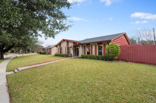 4000 Latham Dr, Plano, TX 75023-4915
