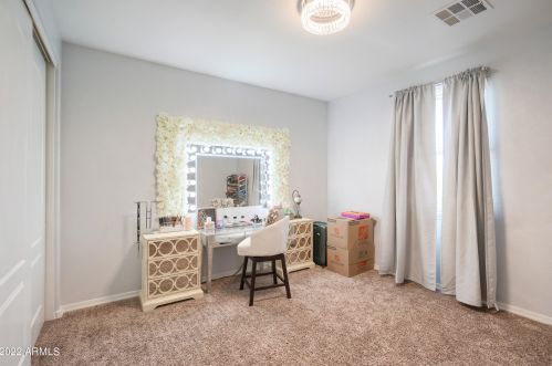 2204 Bowker St, Phoenix AZ  85040-3424 exterior