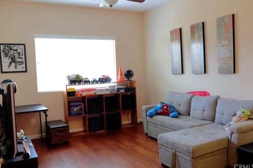 1360 Quince St, Beaumont CA  92223-8454 exterior