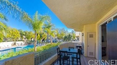 24117 Del Monte Dr, Santa Clarita, CA 91355-3872
