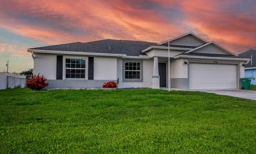 3741 Wycoff St, Fort Pierce, FL 34953-5318