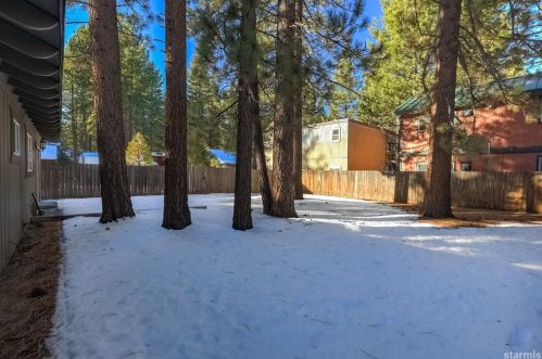 851 Los Angeles Ave, South Lake Tahoe CA  96150-2619 exterior