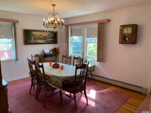 235 Stephen St, North Bellmore, NY 11710-2539