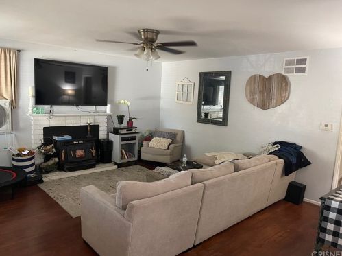 44233 4th St, Lancaster, CA 93535-3704