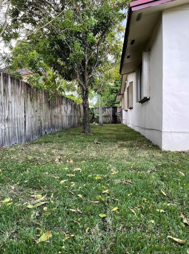 9325 24 Pl, Hollywood FL 33024-3125 exterior