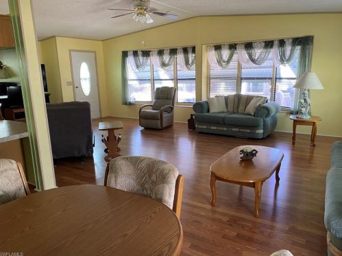 7280 Ladyfish Dr, Saint James City FL  33956-2745 exterior