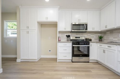 15407 Elmcroft Ave, Norwalk CA  90650-6242 exterior