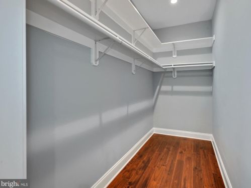 3749 Jocelyn St, Washington DC 20015-1836 exterior