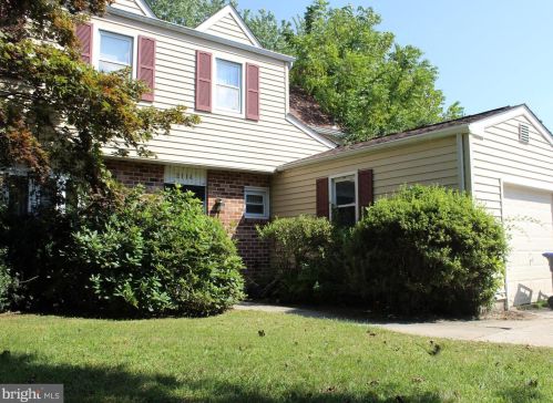 2114 Yorklyn Cir, Boothwyn, PA 19061-3415