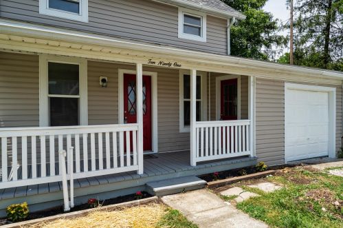 1091 Chenoweth St, Harrisburg, OH 43126-7707