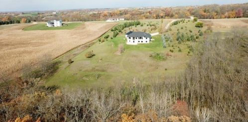 4361 Park Ridge Rd, Dodgeville, WI 53533-8759