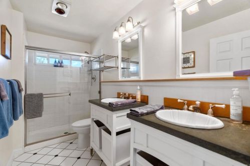 1322 Hamilton Ln, Escondido CA  92029-4316 exterior