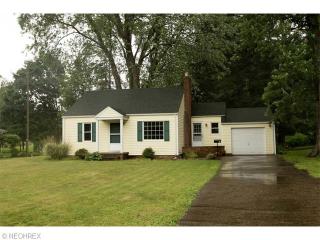 4319 Bellwood Dr, Canton, OH 44708-1623