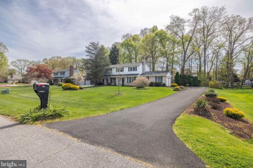 27 Clipper Ct, Bear, DE 19701-1687
