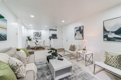 919 Catkin Ct, San Jose, CA 95128-4717
