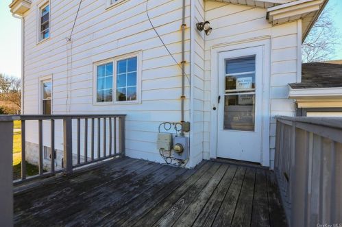 2 Wilbur Blvd, Poughkeepsie NY  12603-3406 exterior