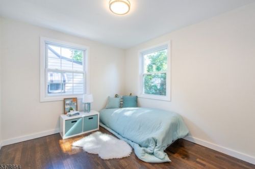 1058 Mayfair Dr, Rahway NJ  07065-1909 exterior